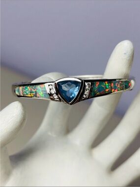 Sterling Silver Pastel Opal Inlay Trillion-Cut Blue Stone Hinged Bangle Bracelet